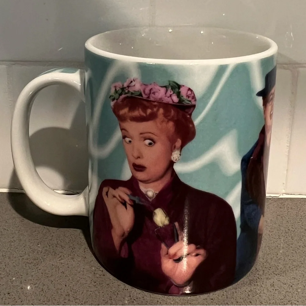 I Love Lucy Lucille Ball and Desi Arnaz Centric Coffee Cup Mug - Picture 4 of 6